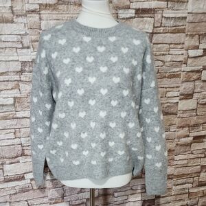 Vince Camuto Gray Heart Pattern Sweater